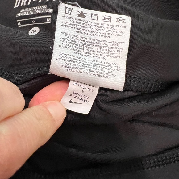Nike Black Bike Shorts with Moisture-Wicking Fabric - Picture 8 of 10